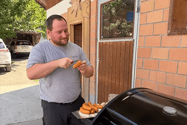 Rico Bründler und Cervelat
