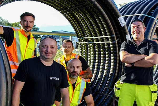 Neue Schutzbekleidung für Allotherm Team Fernwärme